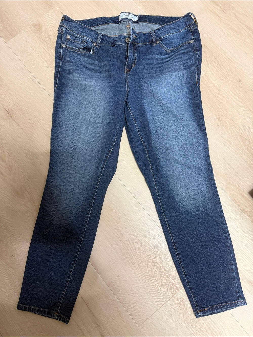 torrid Women's Skinny Jeans in Blue Wash